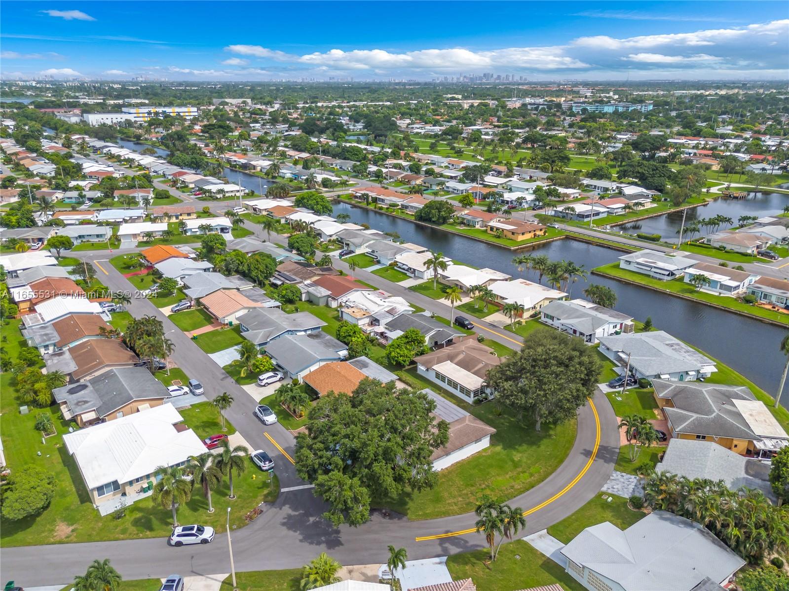 MAINLANDS OF TAMARAC LAKE - Residential