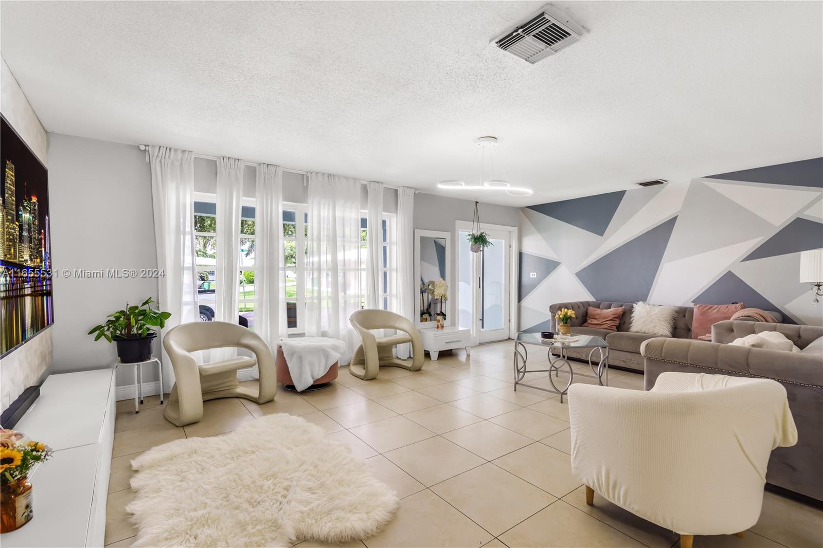 MAINLANDS OF TAMARAC LAKE - Residential