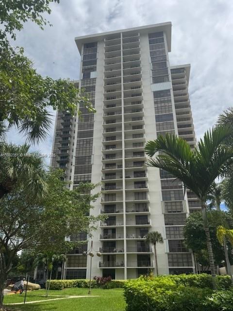 TOWER AT BISCAYNE COVE CO - Residential