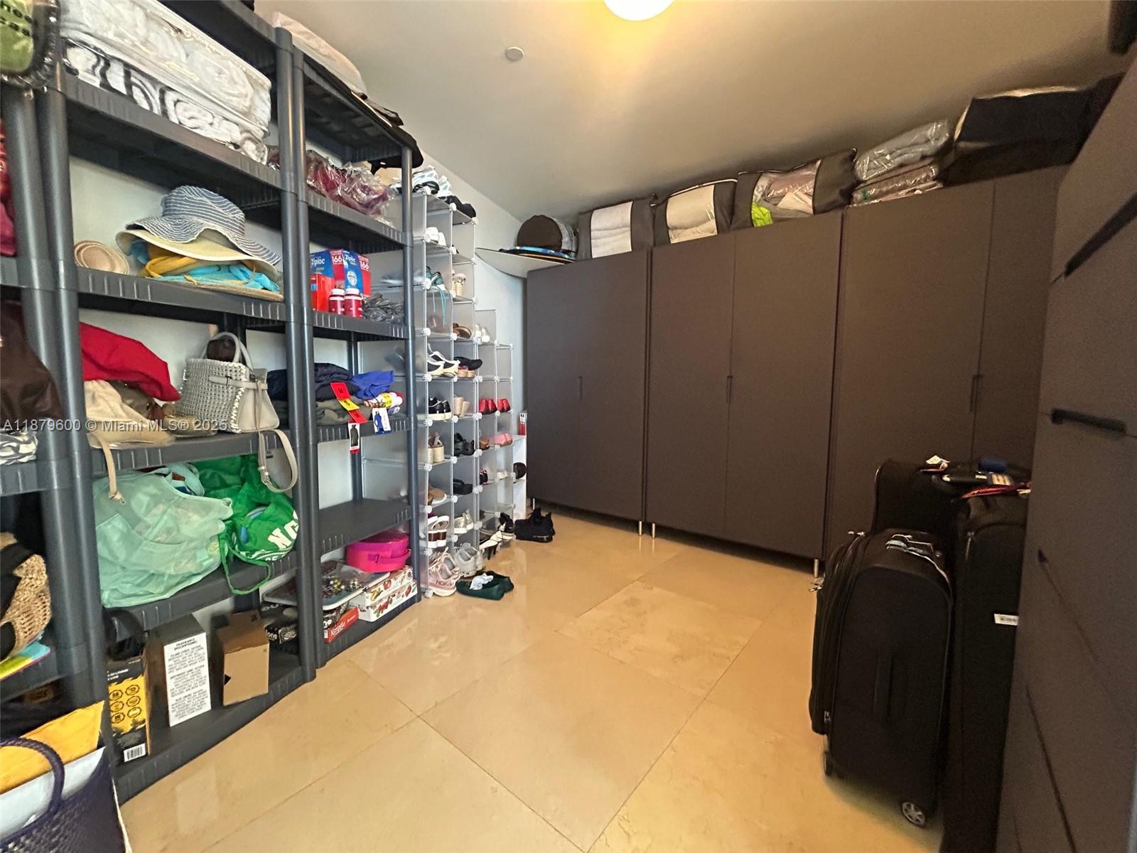 BEACH CLUB THREE CONDO - Residential Lease