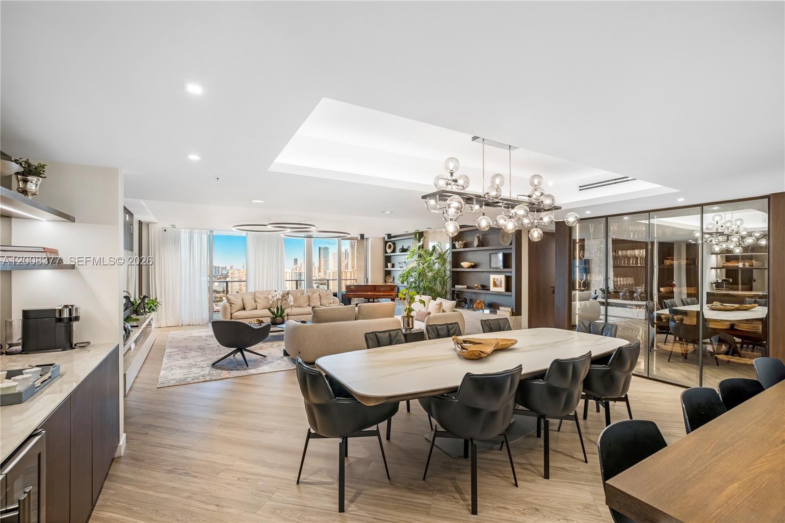PARQUE TOWERS CONDO - Residential
