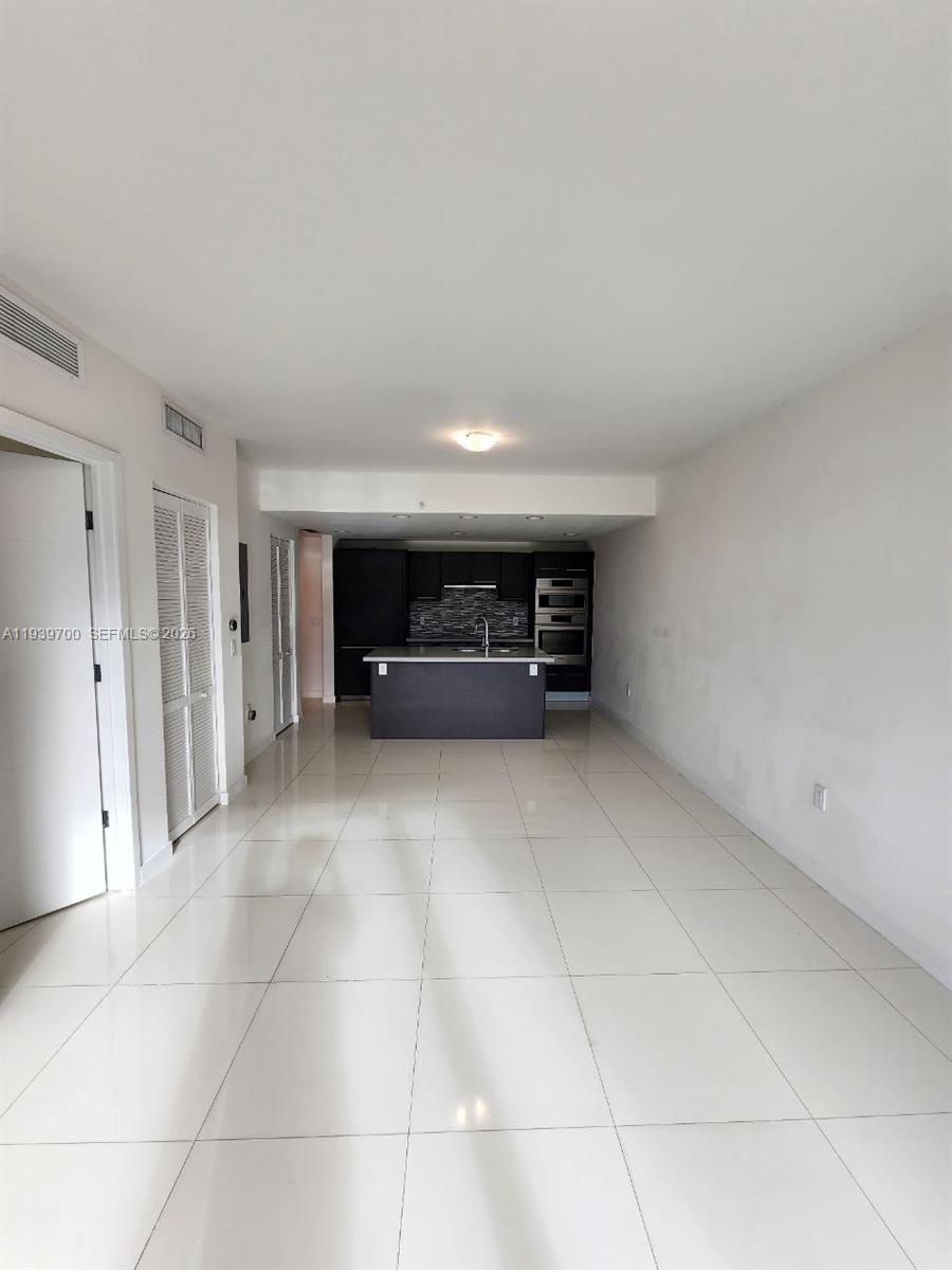 GRAND BAY COMMONS SOUTH - Residential