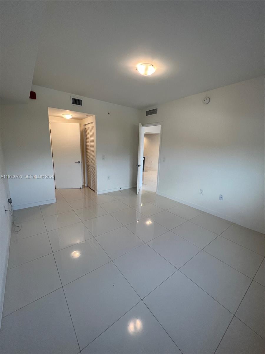 GRAND BAY COMMONS SOUTH - Residential