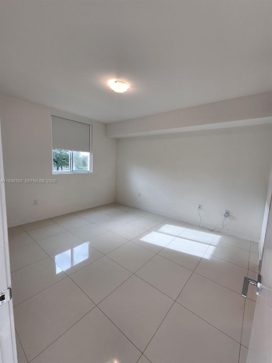 GRAND BAY COMMONS SOUTH - Residential