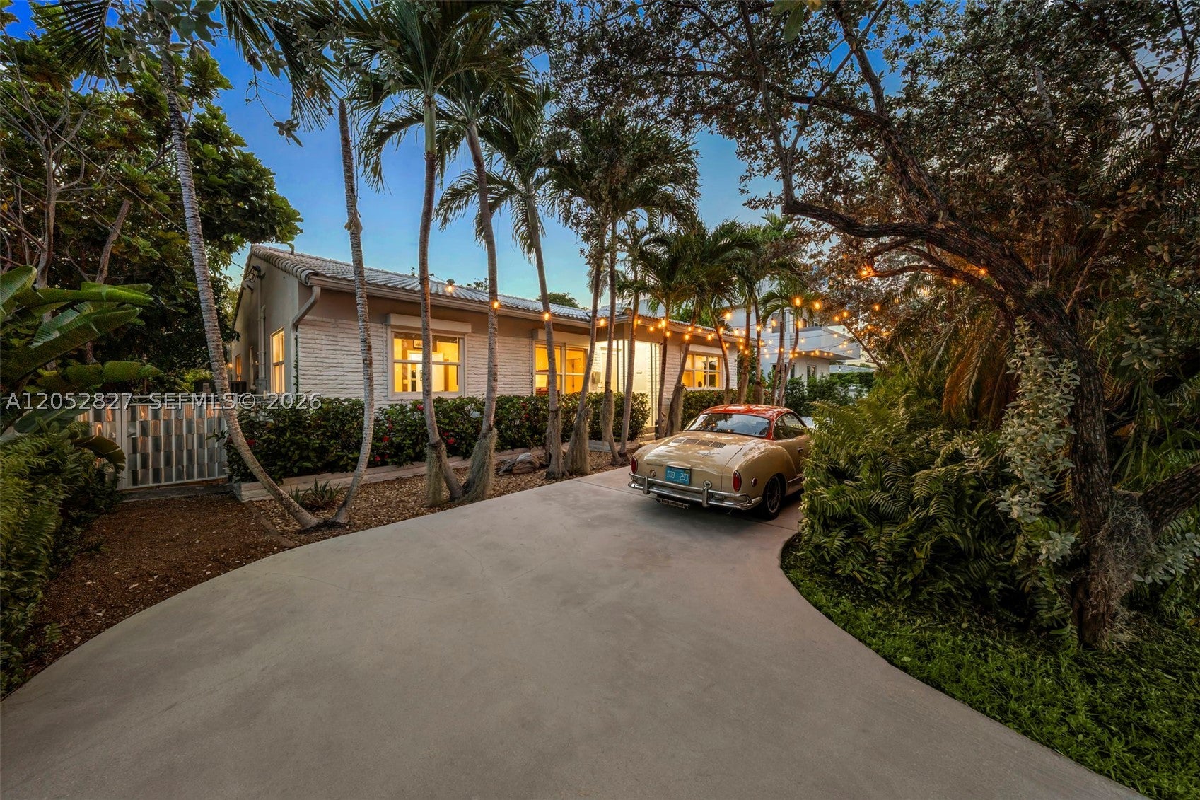 9172 Carlyle Ave