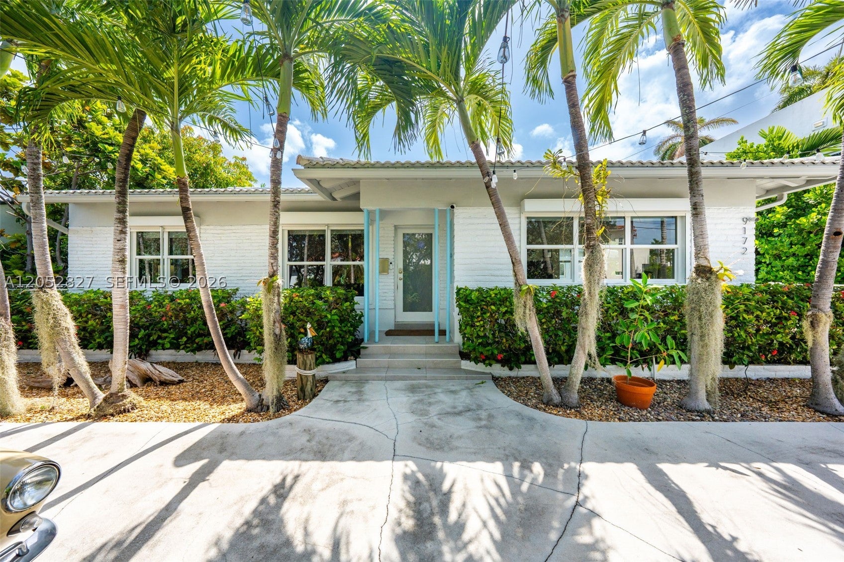 9172 Carlyle Ave