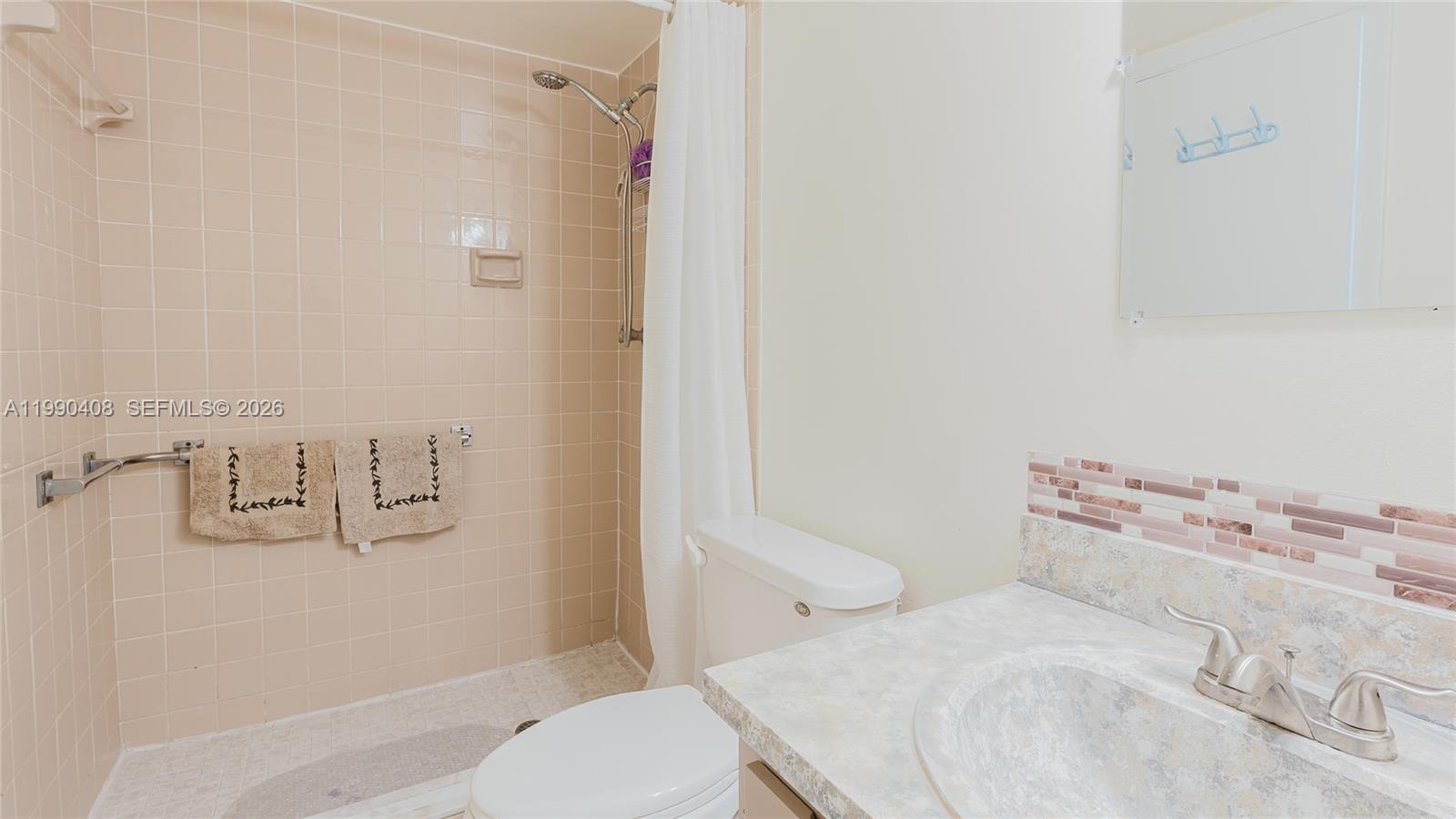 MEADOWBROOK LAKES CONDO - Residential