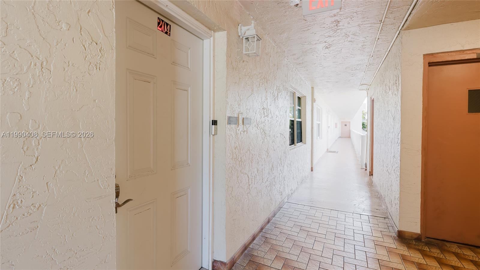 MEADOWBROOK LAKES CONDO - Residential