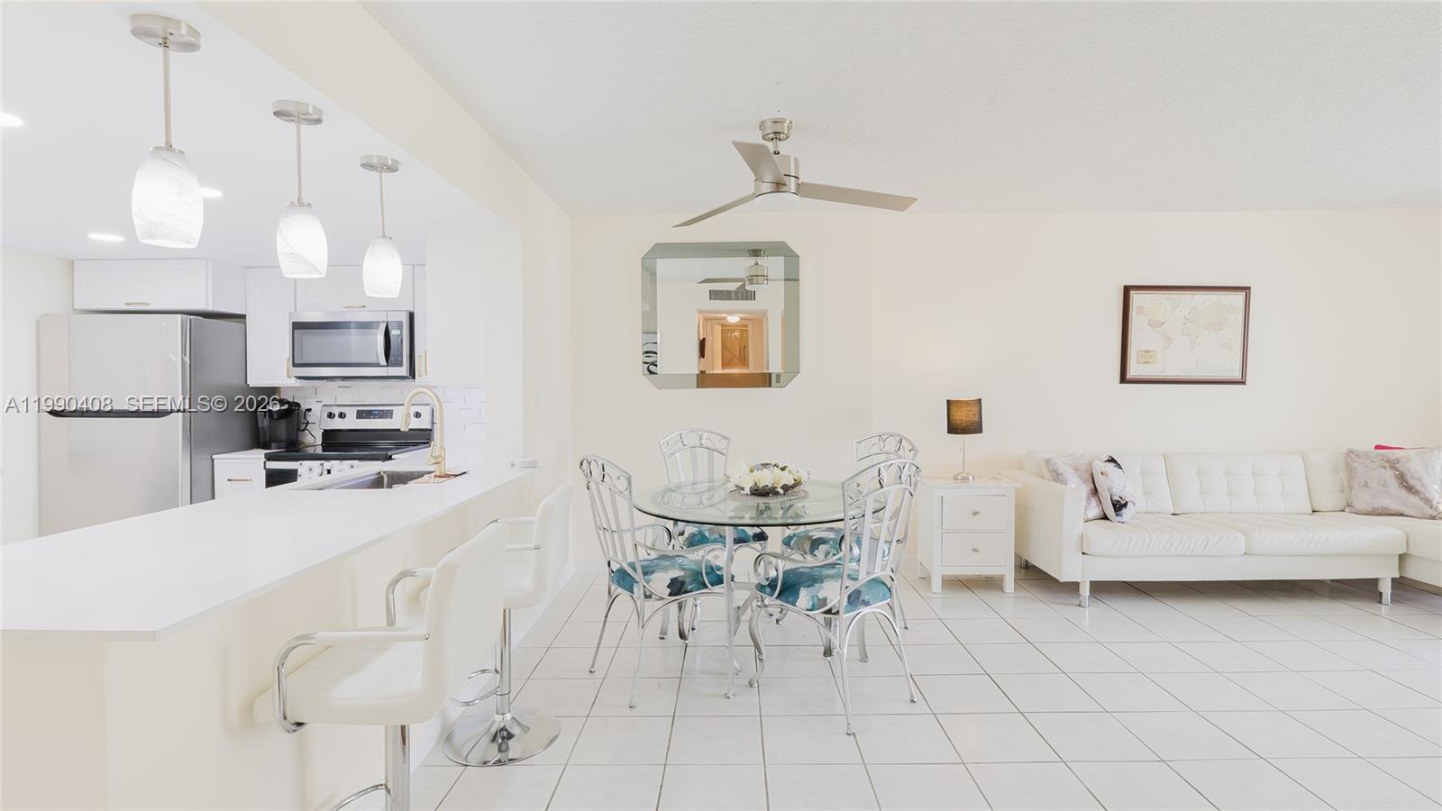 MEADOWBROOK LAKES CONDO - Residential