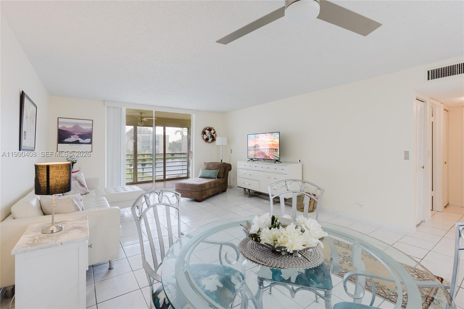 MEADOWBROOK LAKES CONDO - Residential