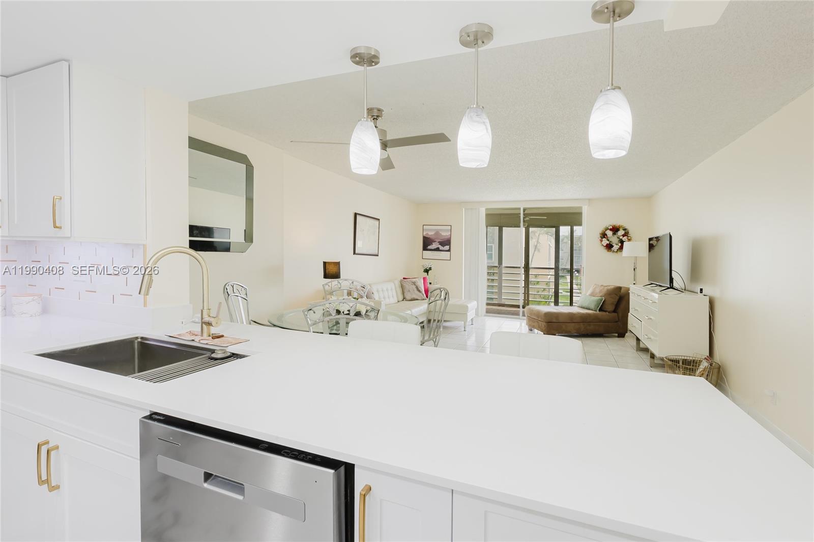 MEADOWBROOK LAKES CONDO - Residential