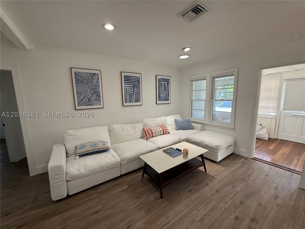 Photo of 1719 Hayes St, Hollywood, FL 33020 (MLS # A12038361)
