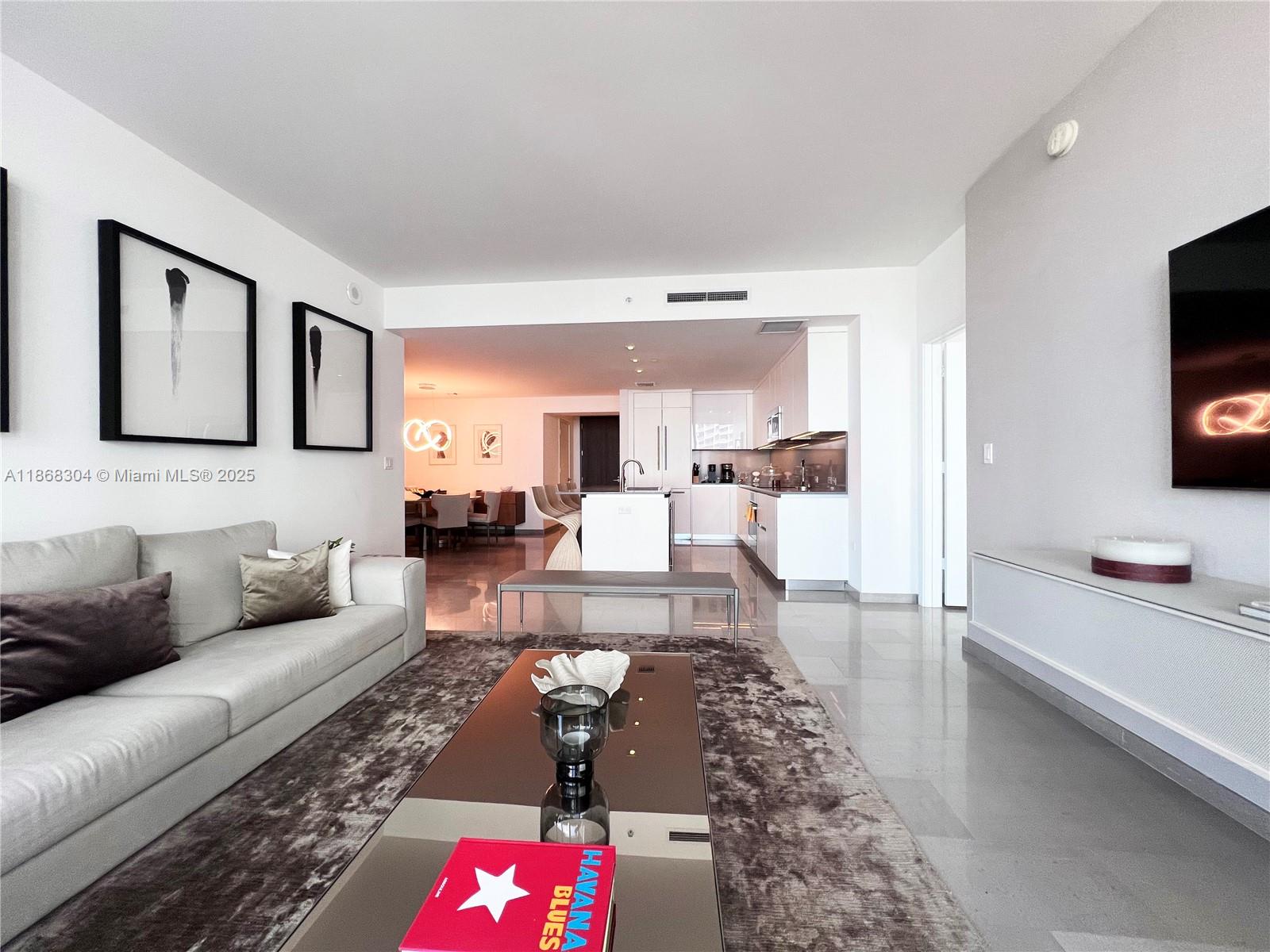 REACH CONDO - Residential Lease