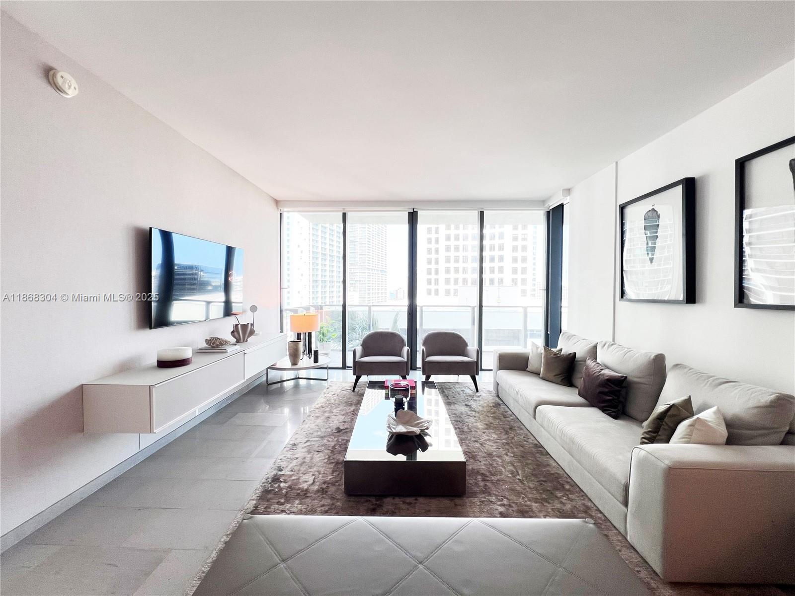 REACH CONDO - Residential Lease