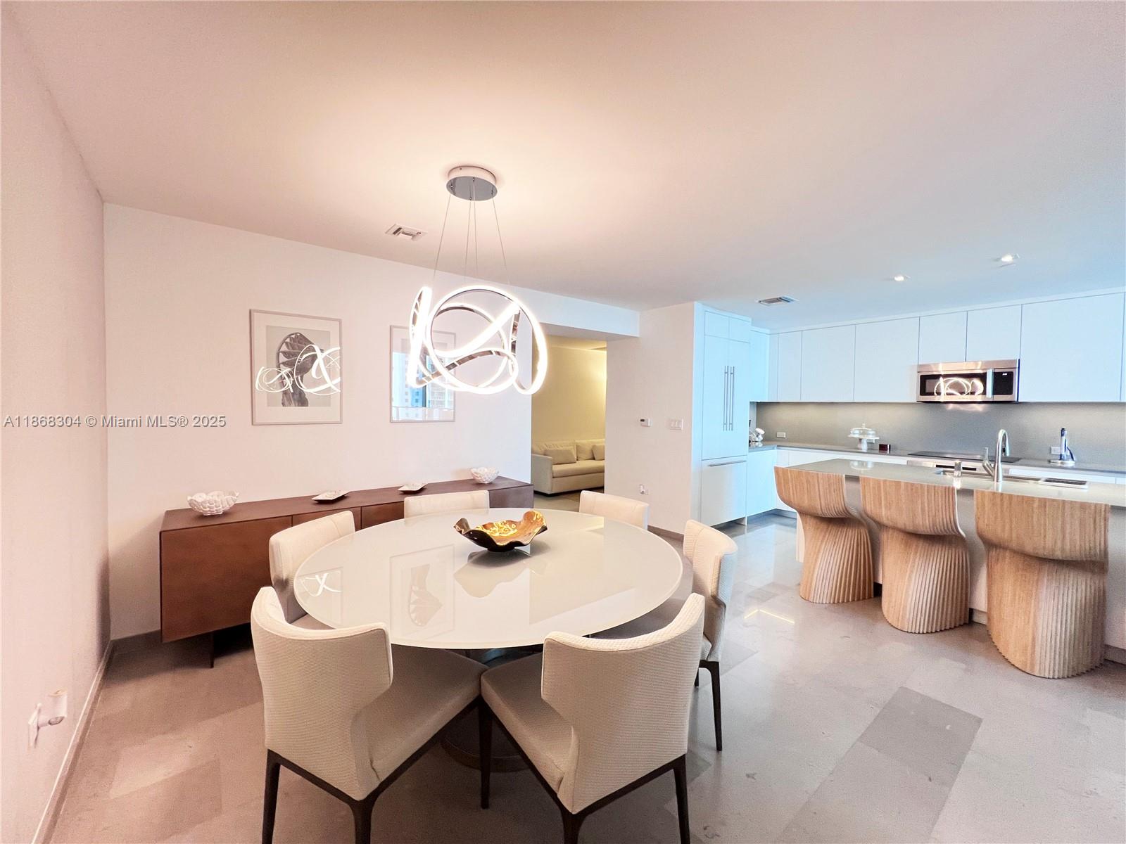 REACH CONDO - Residential Lease