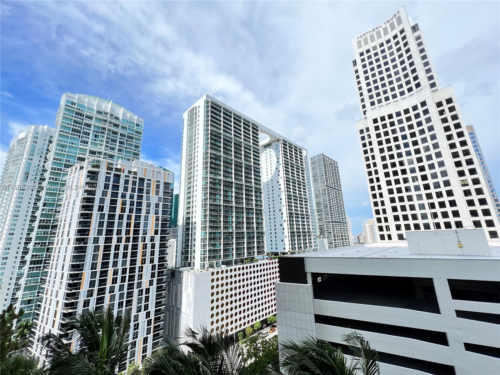 REACH CONDO - Residential Lease