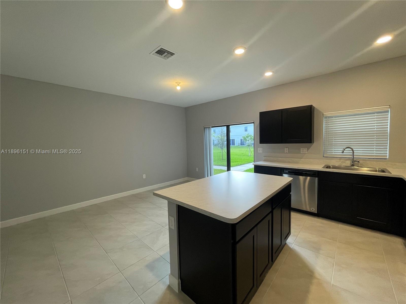 REGAL PALM SUBDIVISION - Residential Lease