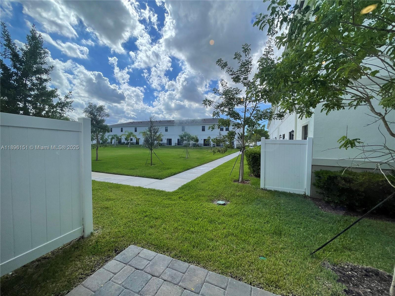 REGAL PALM SUBDIVISION - Residential Lease