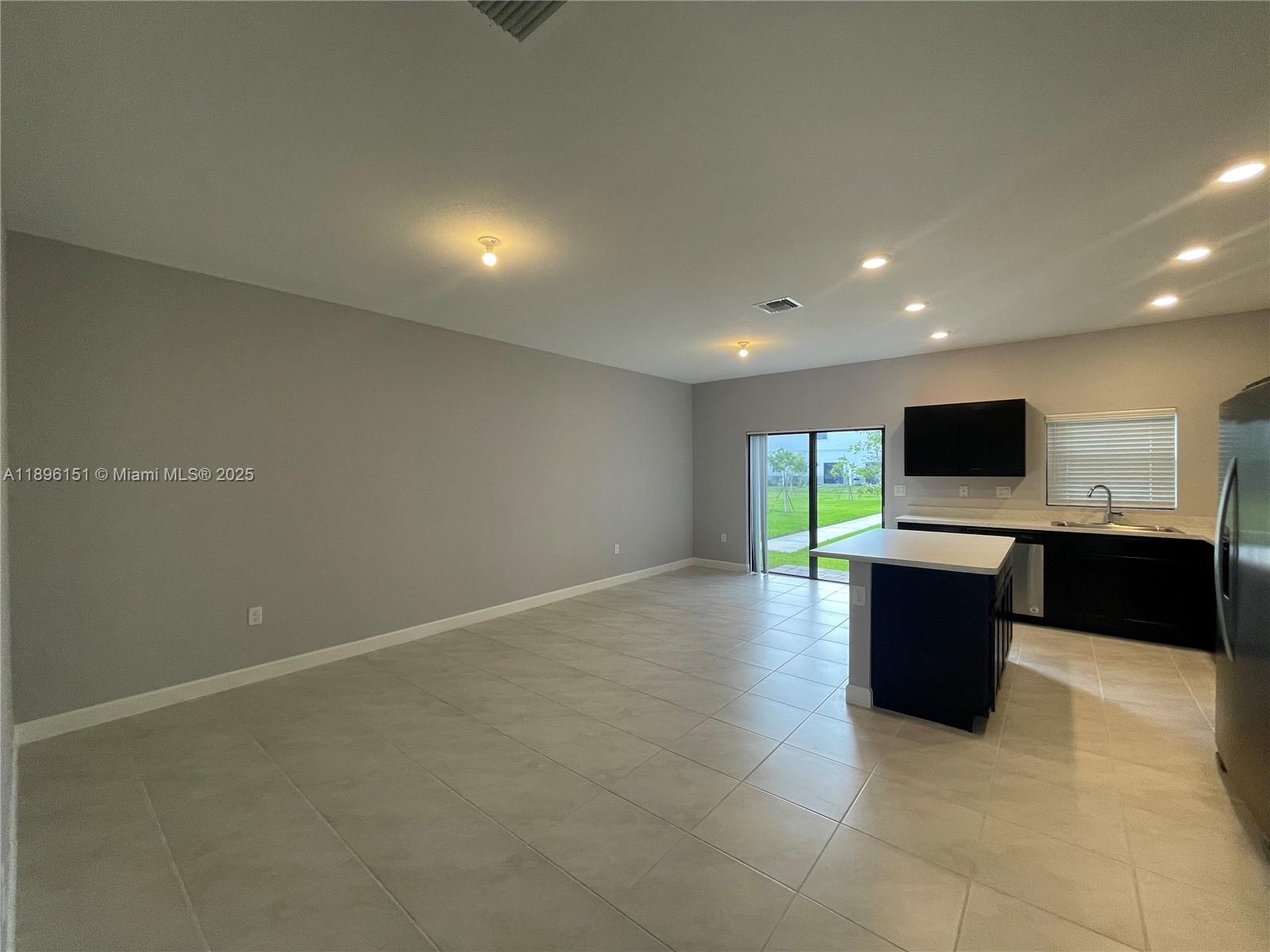 REGAL PALM SUBDIVISION - Residential Lease