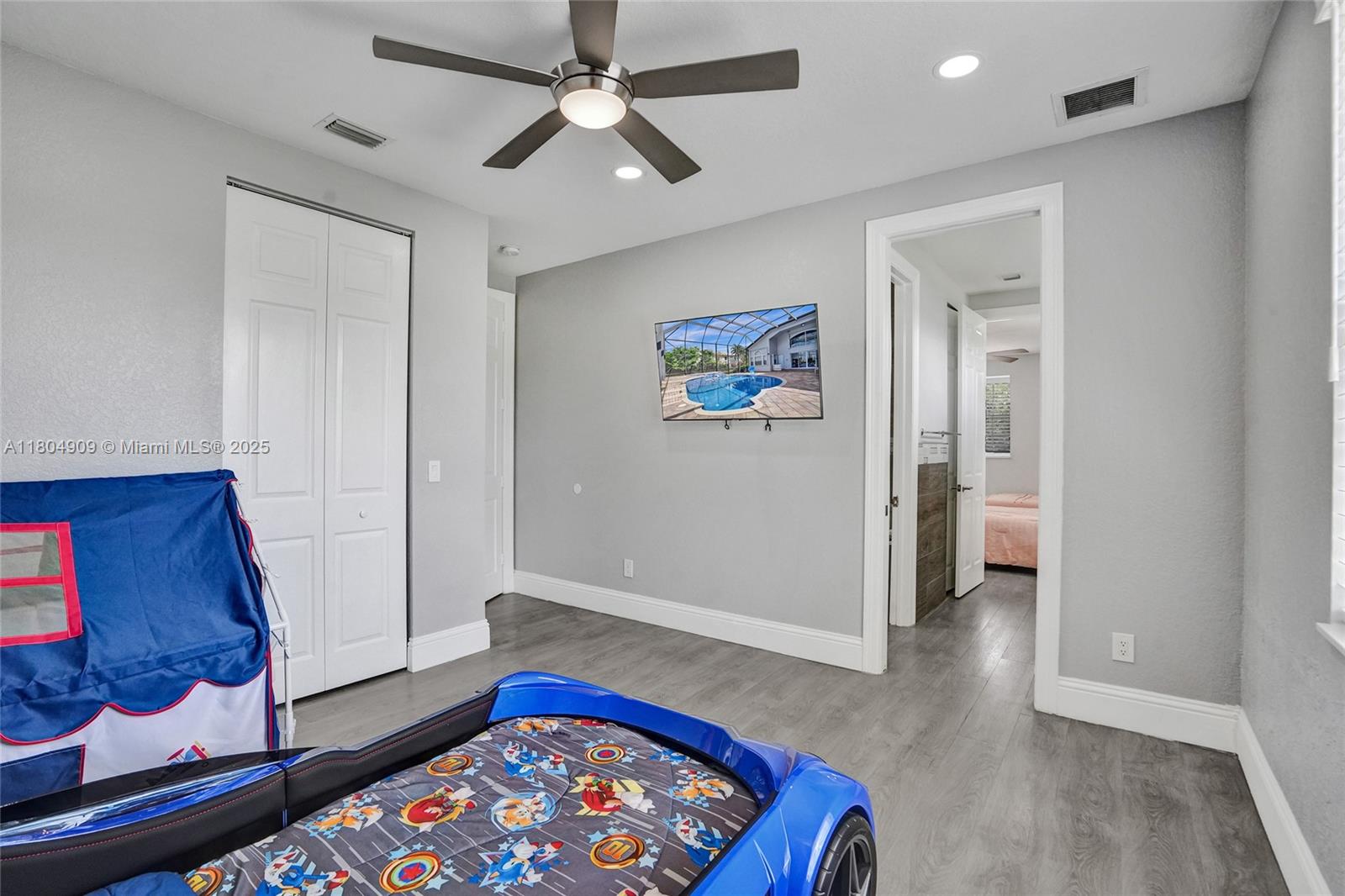 LONG LAKE RANCHES PLAT ON - Residential