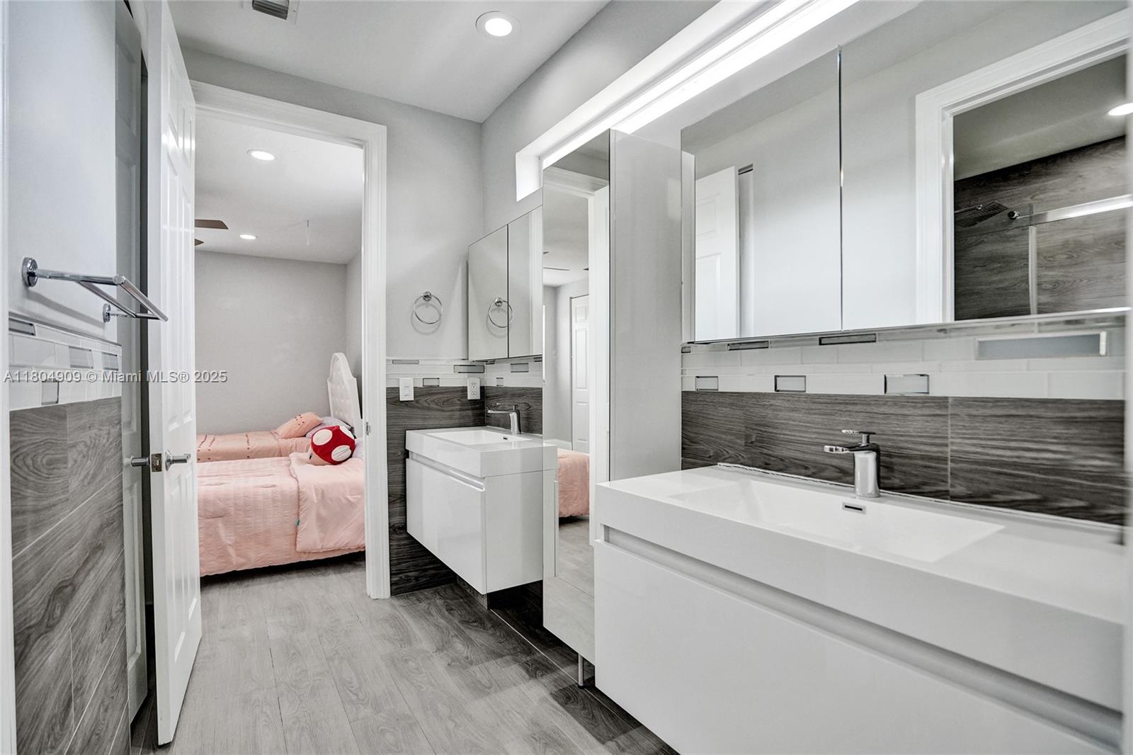 LONG LAKE RANCHES PLAT ON - Residential