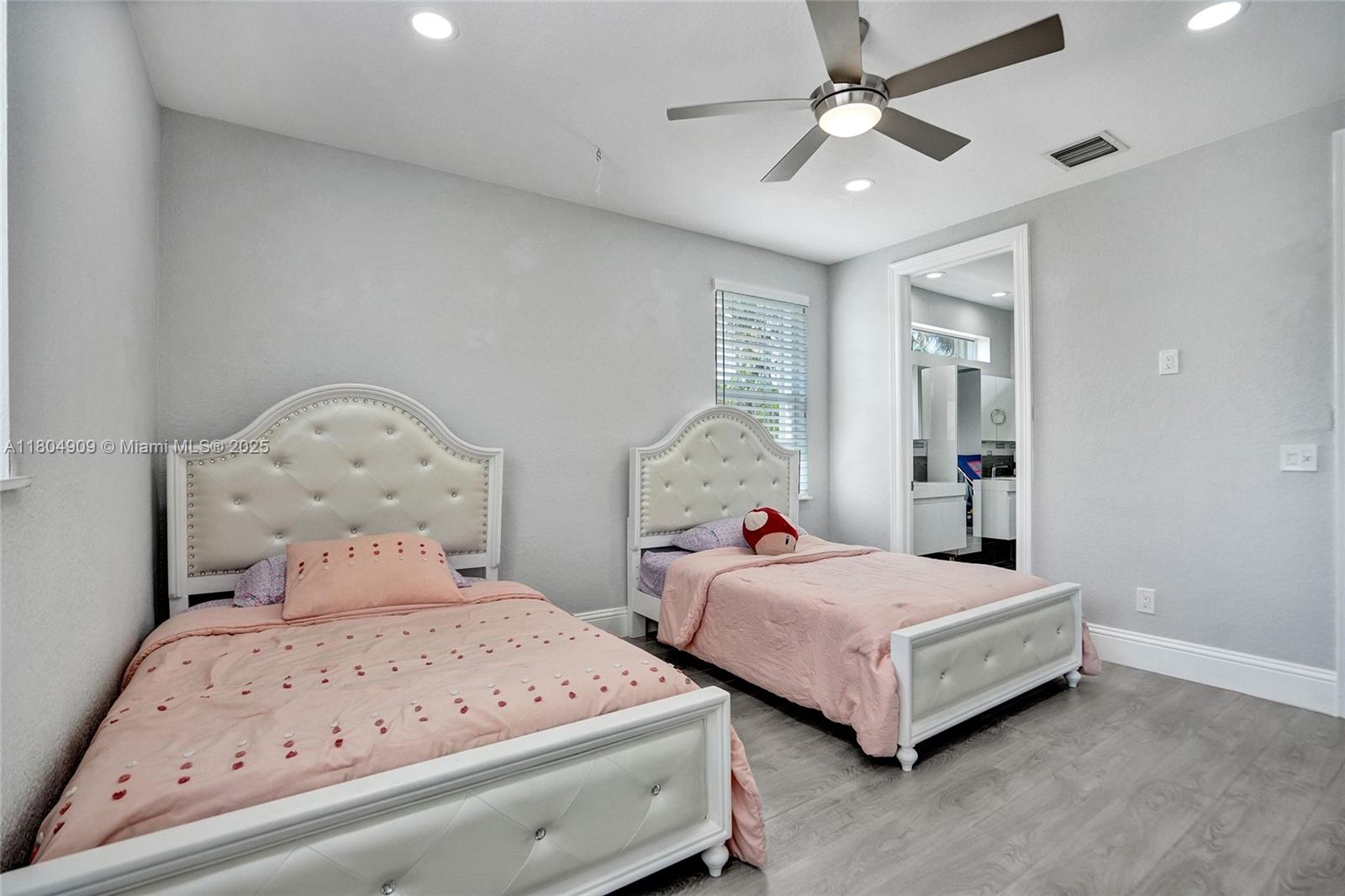 LONG LAKE RANCHES PLAT ON - Residential