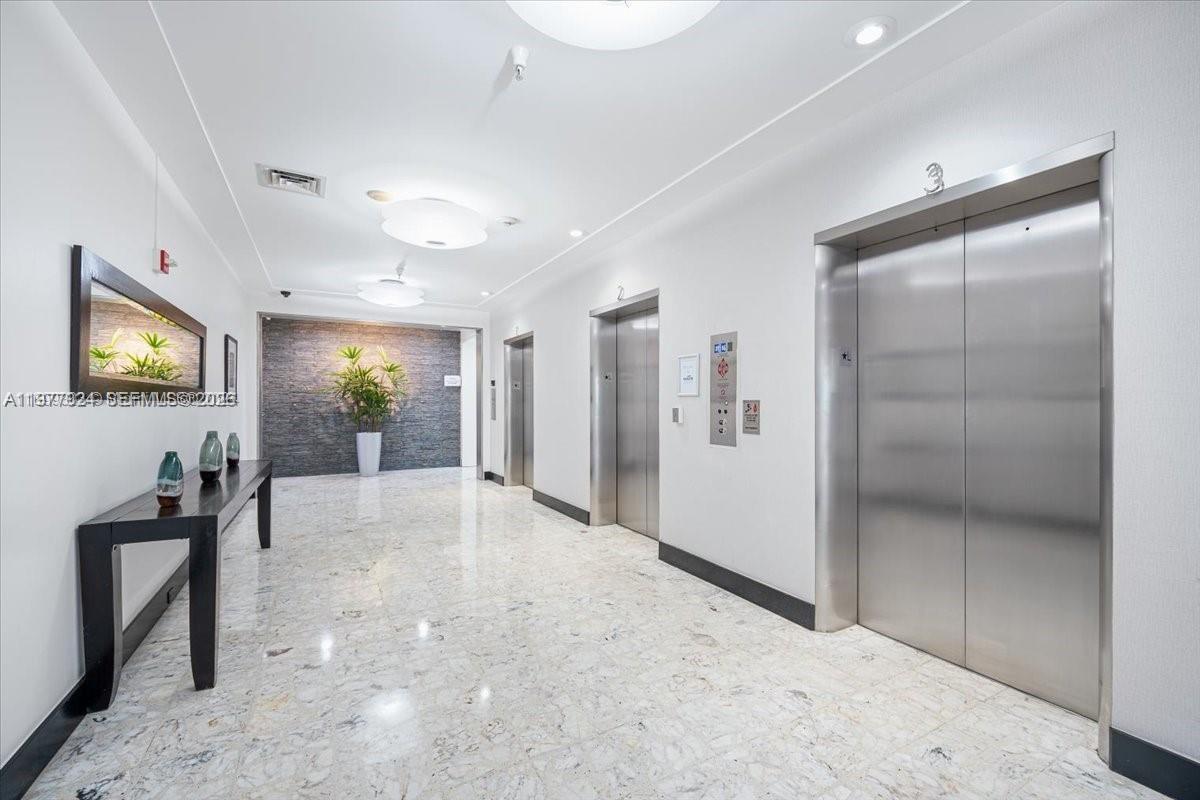 MIRADOR 1200 CONDO - Residential