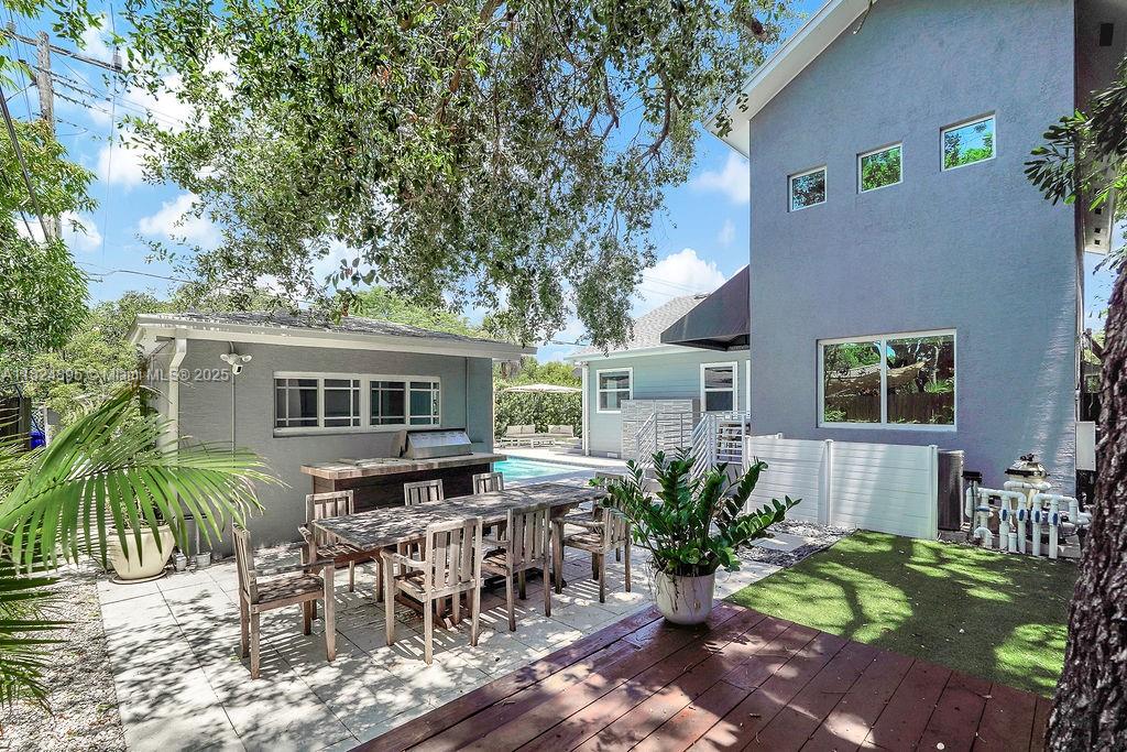 ALTA VISTA - Residential Lease