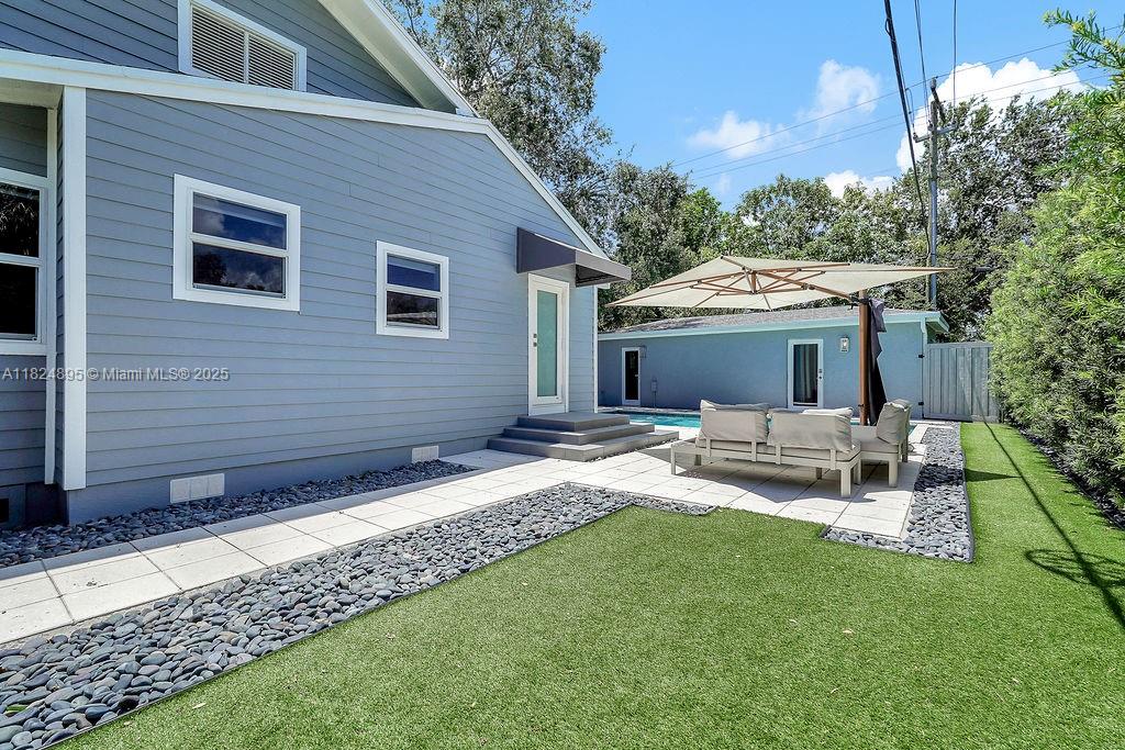 ALTA VISTA - Residential Lease