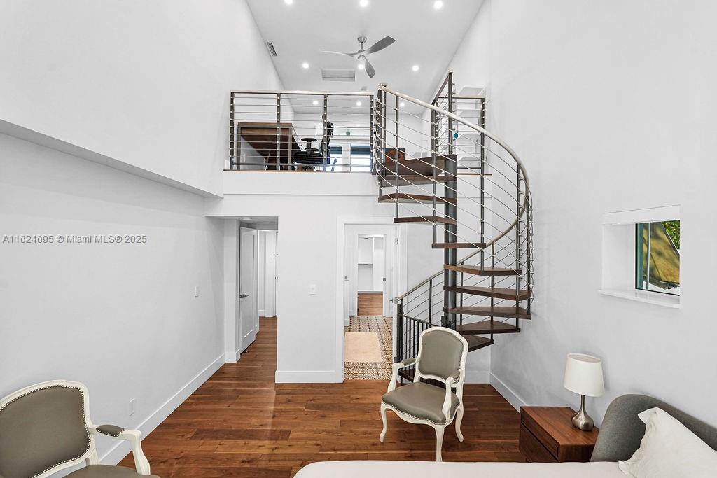 ALTA VISTA - Residential Lease