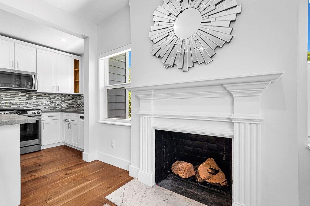 ALTA VISTA - Residential Lease