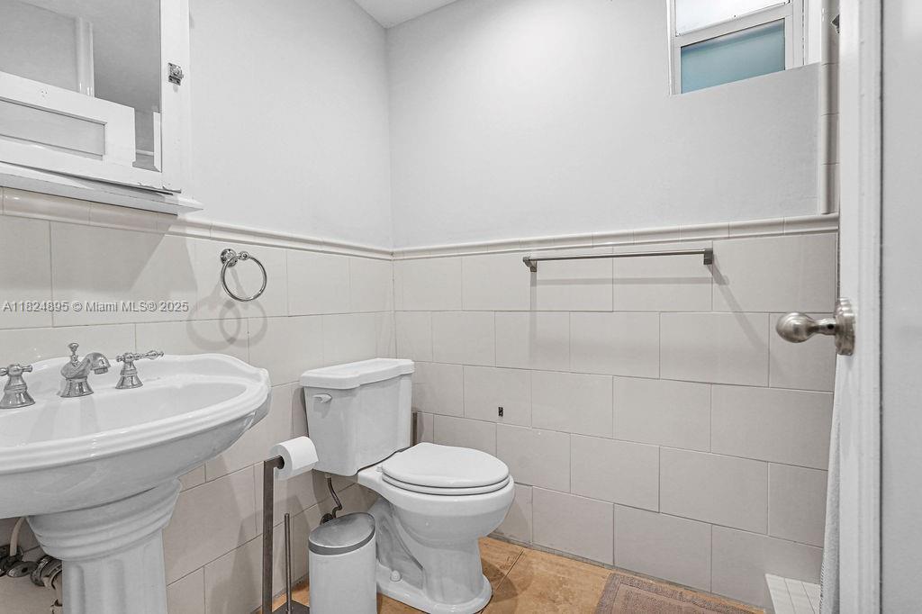 ALTA VISTA - Residential Lease