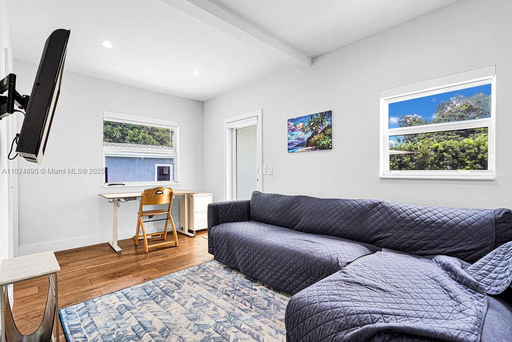 ALTA VISTA - Residential Lease