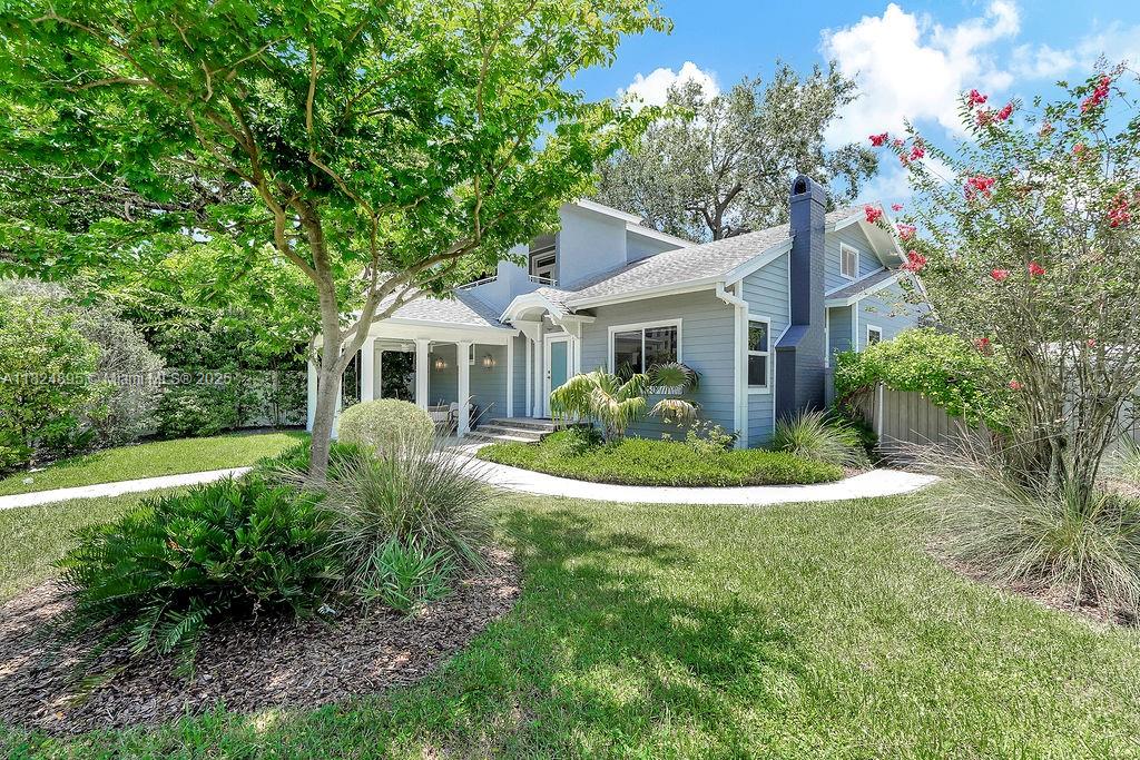 Stunning 4-bedroom, 3-bath + Massive office massive second-floor office, Perfect for live/work. home featuring a presidential master suite with 20+ ft ceilings and a walk-in closet the size of a bedroom.
The property includes a detached guest house with a kitchenette and full bathroom.
Enjoy a resort-style backyard with a pool, outdoor BBQ area, and beautiful landscaping — perfect for entertaining.
A perfect mix of luxury, privacy, and functionality in a prime Miami location.