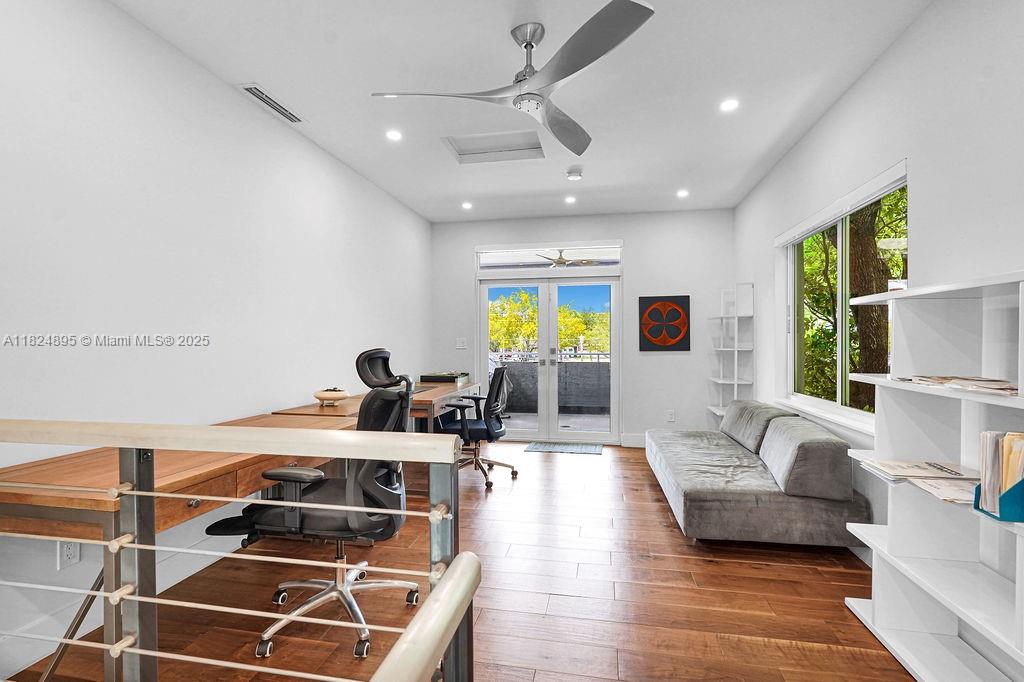 ALTA VISTA - Residential Lease