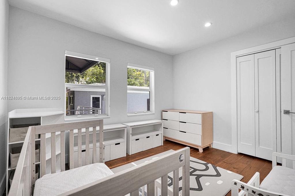 ALTA VISTA - Residential Lease