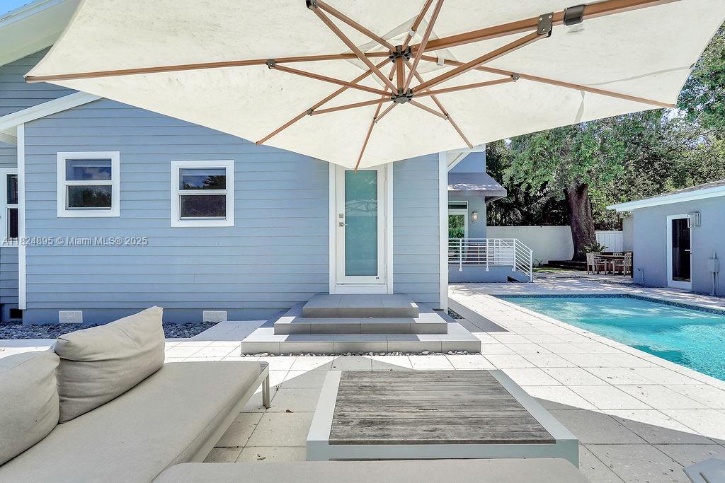 ALTA VISTA - Residential Lease