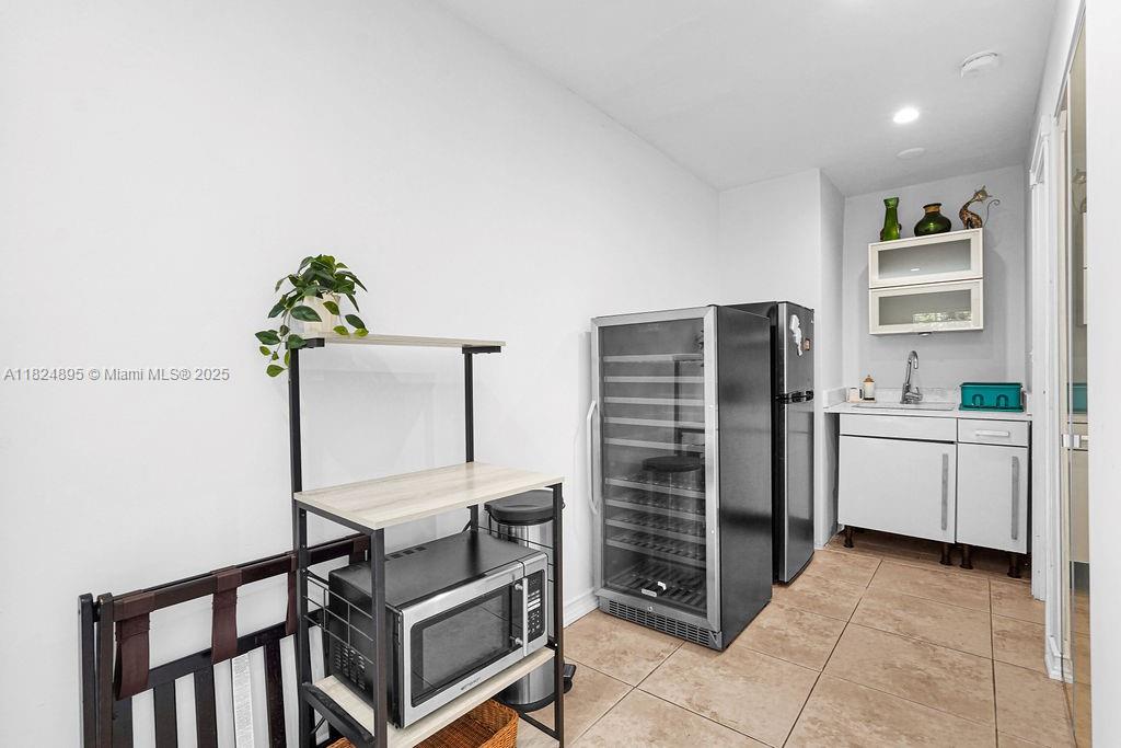 ALTA VISTA - Residential Lease