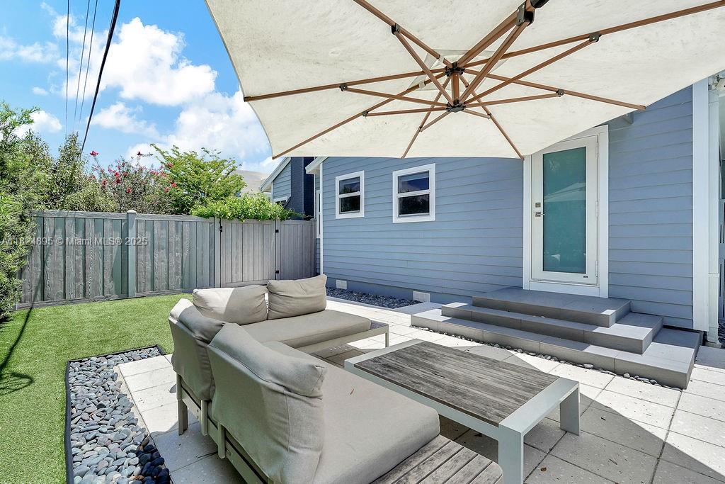 ALTA VISTA - Residential Lease