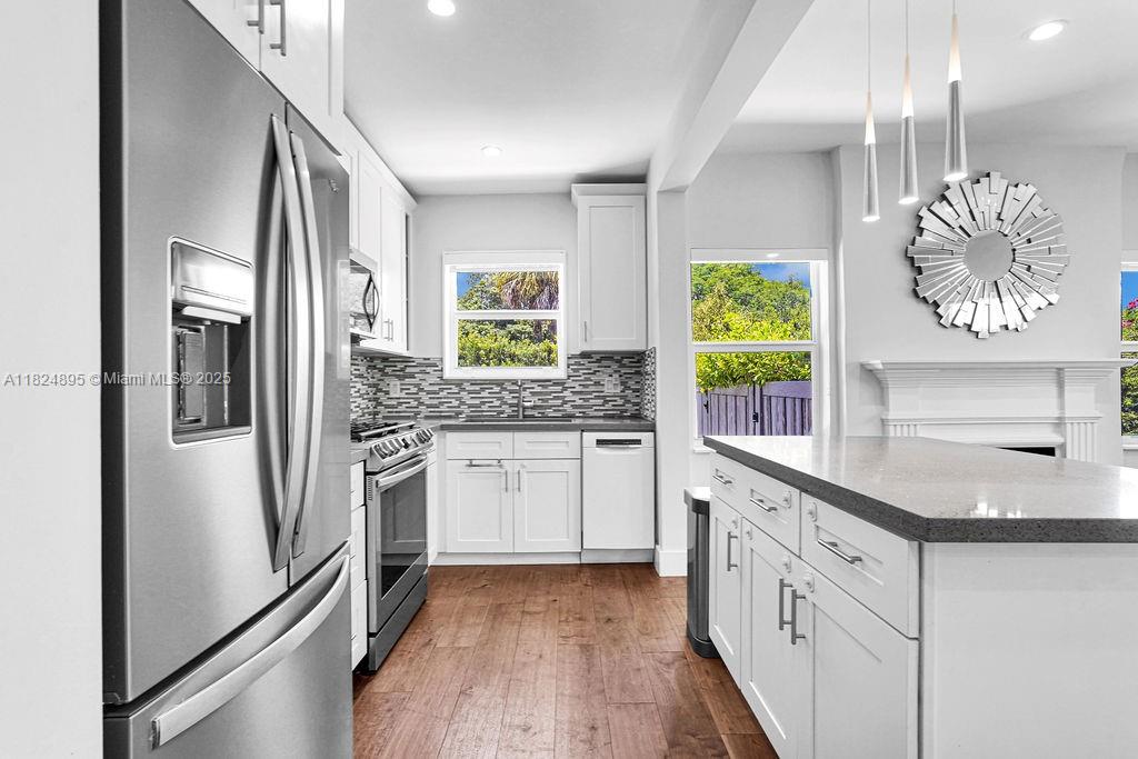 ALTA VISTA - Residential Lease