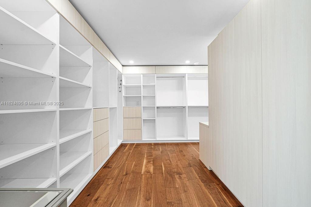 ALTA VISTA - Residential Lease