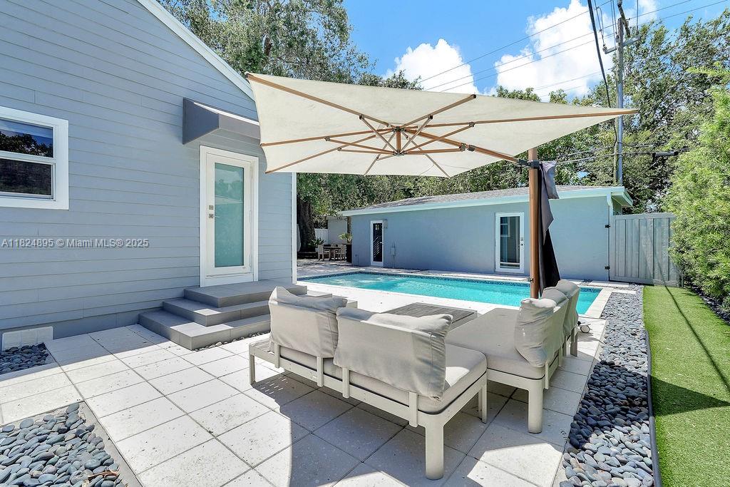 ALTA VISTA - Residential Lease