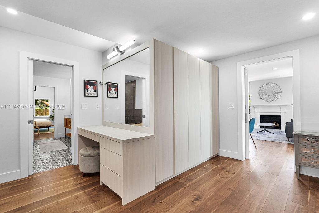 ALTA VISTA - Residential Lease