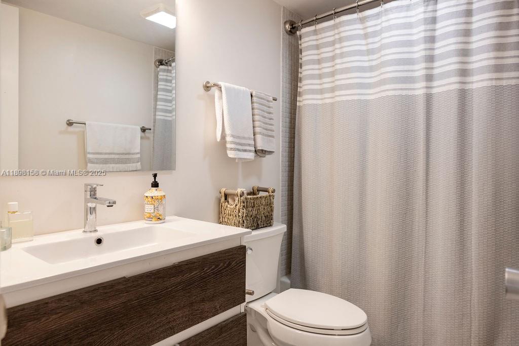 PARK PLACE CONDOMINIUM - Residential