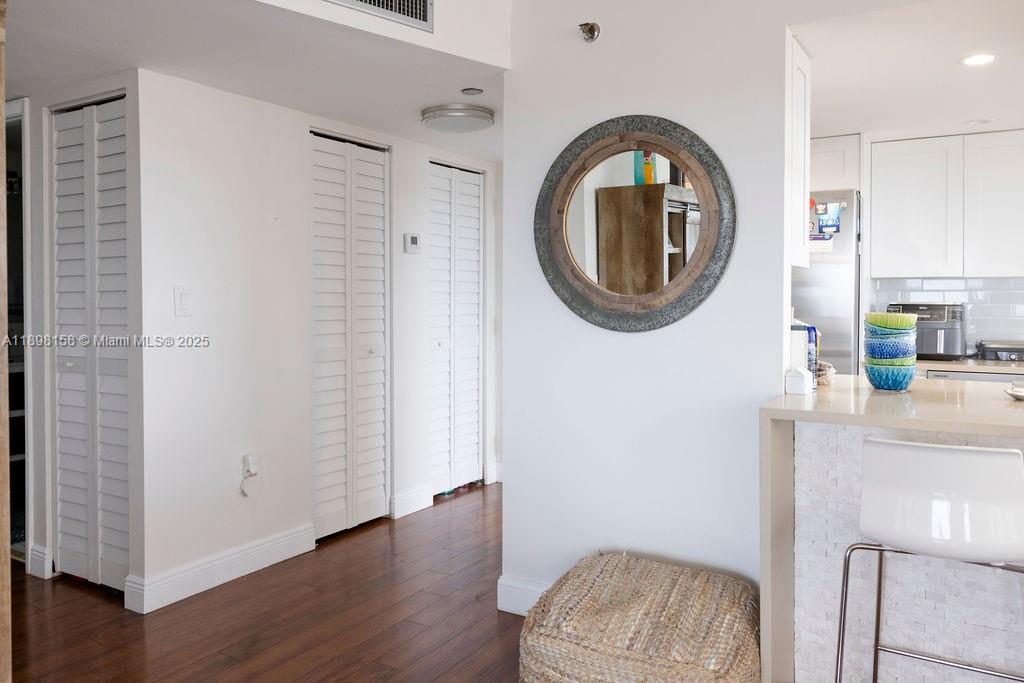 PARK PLACE CONDOMINIUM - Residential