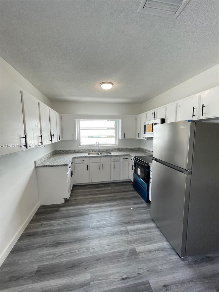 1571 SE 23rd Ave 1