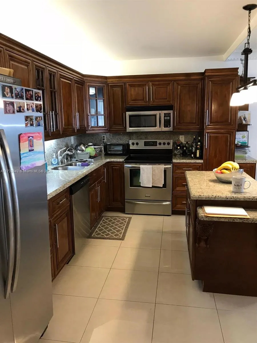 Sunny Isles Beach, Florida 33160, United States, 2 Bedrooms Bedrooms, ,2 BathroomsBathrooms,Residential,Active,12974