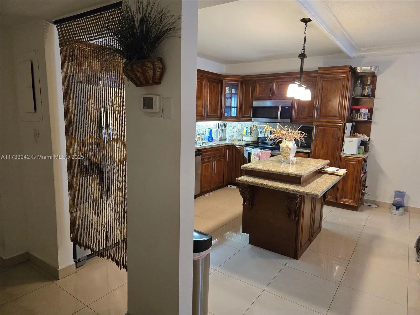 Sunny Isles Beach, Florida 33160, United States, 2 Bedrooms Bedrooms, ,2 BathroomsBathrooms,Residential,Active,12974