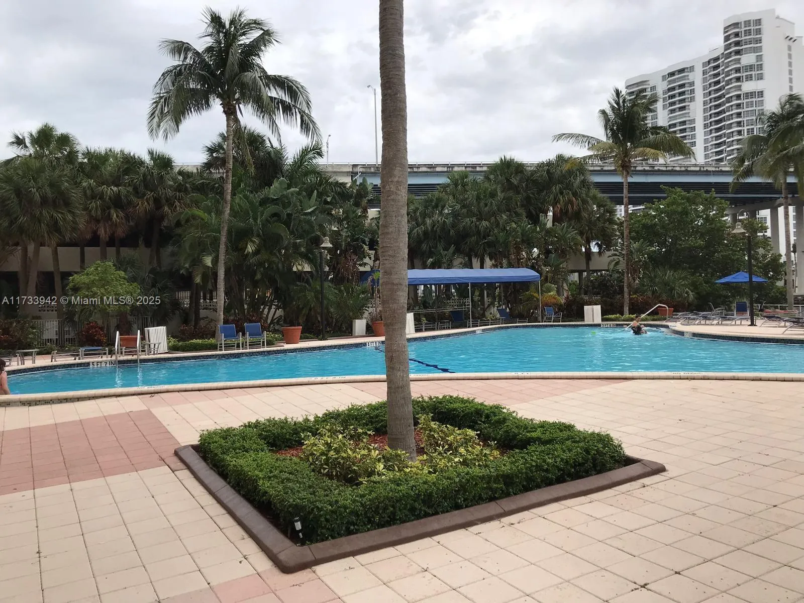 Sunny Isles Beach, Florida 33160, United States, 2 Bedrooms Bedrooms, ,2 BathroomsBathrooms,Residential,Active,12974