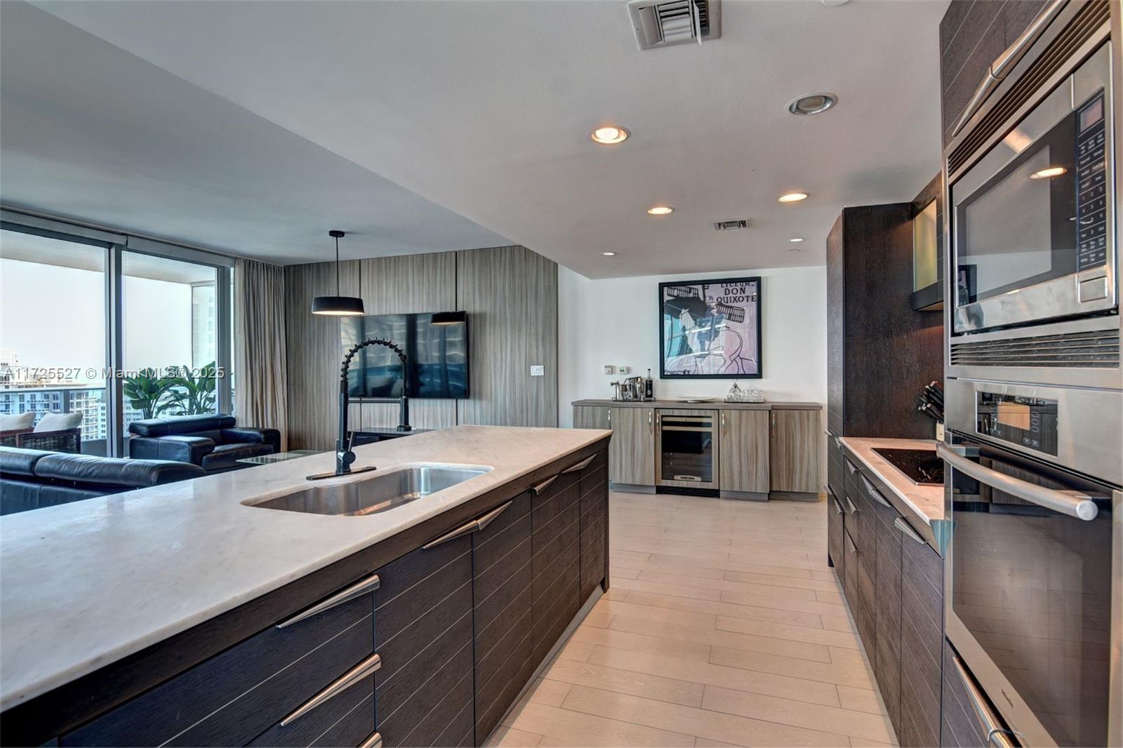 200 Biscayne Boulevard Way 3901